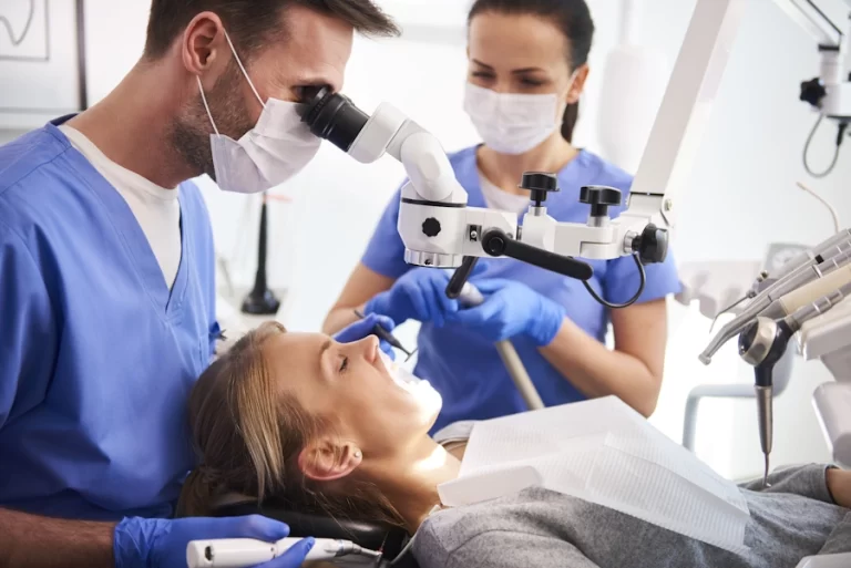 Mund-, Kiefer- und Gesichtschirurgie * SUNDENT Zahnklinik * Antalya / Türkei